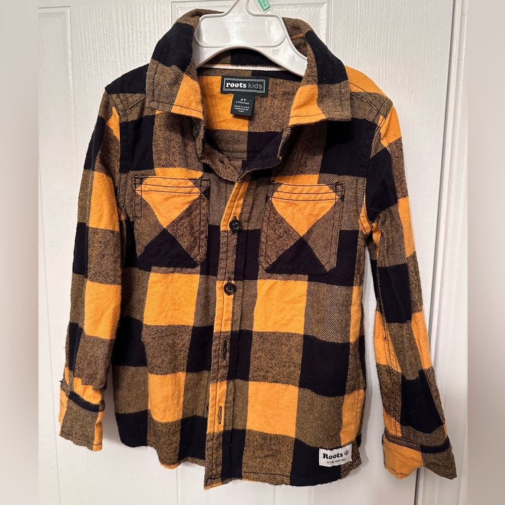 Roots Plaid shirt in yellow and black. Size 2T